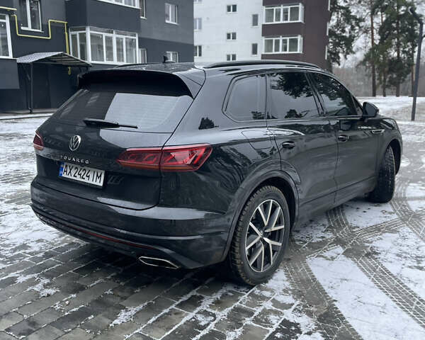 Черный Фольксваген Туарег, объемом двигателя 3 л и пробегом 70 тыс. км за 60000 $, фото 3 на Automoto.ua