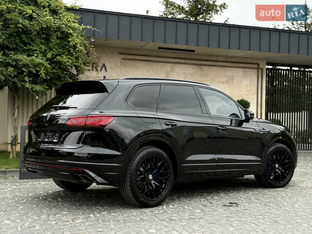 Чорний Фольксваген Туарег, об'ємом двигуна 3 л та пробігом 143 тис. км за 57900 $, фото 29 на Automoto.ua