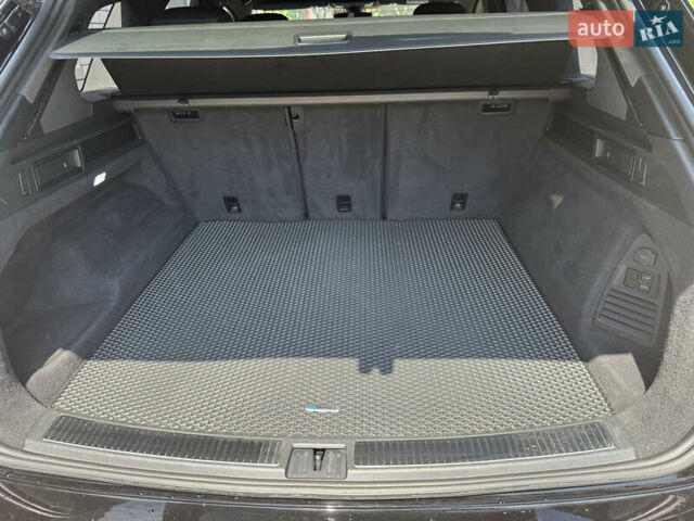 Черный Фольксваген Туарег, объемом двигателя 2.99 л и пробегом 112 тыс. км за 55000 $, фото 8 на Automoto.ua