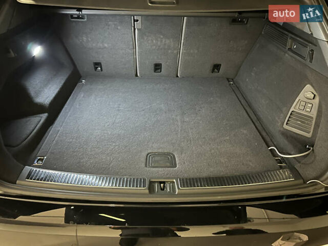 Черный Фольксваген Туарег, объемом двигателя 3 л и пробегом 118 тыс. км за 65000 $, фото 8 на Automoto.ua