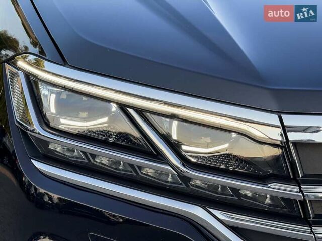 Черный Фольксваген Туарег, объемом двигателя 3 л и пробегом 142 тыс. км за 55999 $, фото 12 на Automoto.ua