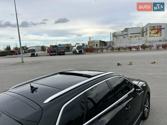 Черный Фольксваген Туарег, объемом двигателя 2.97 л и пробегом 39 тыс. км за 62500 $, фото 7 на Automoto.ua