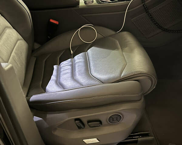 Черный Фольксваген Туарег, объемом двигателя 3 л и пробегом 118 тыс. км за 65000 $, фото 14 на Automoto.ua