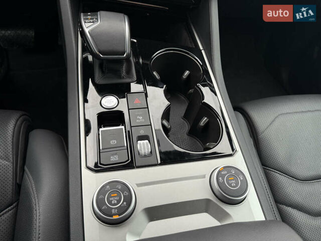 Чорний Фольксваген Туарег, об'ємом двигуна 3 л та пробігом 137 тис. км за 58000 $, фото 33 на Automoto.ua