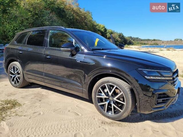 Чорний Фольксваген Туарег, об'ємом двигуна 3 л та пробігом 120 тис. км за 59900 $, фото 11 на Automoto.ua