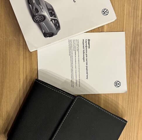 Черный Фольксваген Туарег, объемом двигателя 2.99 л и пробегом 9 тыс. км за 64000 $, фото 65 на Automoto.ua