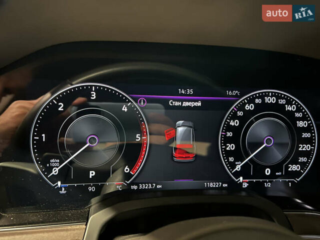 Черный Фольксваген Туарег, объемом двигателя 3 л и пробегом 118 тыс. км за 65000 $, фото 17 на Automoto.ua