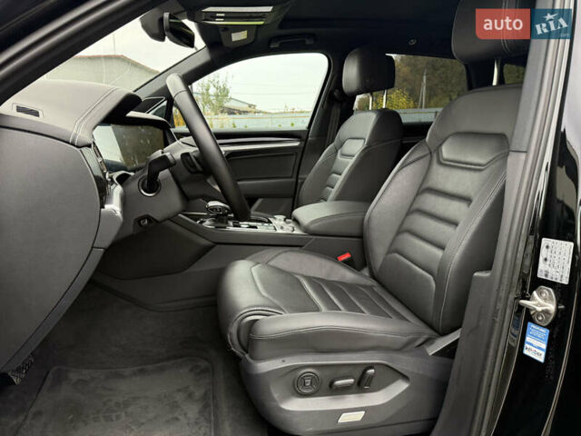 Чорний Фольксваген Туарег, об'ємом двигуна 3 л та пробігом 137 тис. км за 58000 $, фото 24 на Automoto.ua