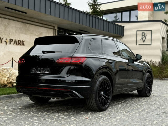 Чорний Фольксваген Туарег, об'ємом двигуна 3 л та пробігом 143 тис. км за 57900 $, фото 30 на Automoto.ua