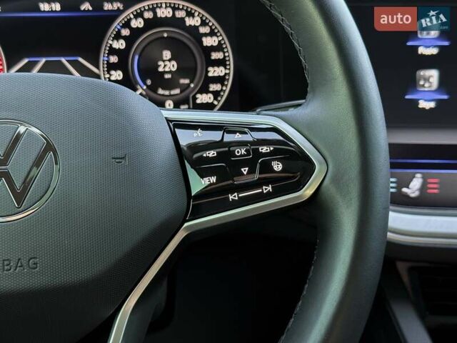 Черный Фольксваген Туарег, объемом двигателя 3 л и пробегом 142 тыс. км за 55999 $, фото 46 на Automoto.ua