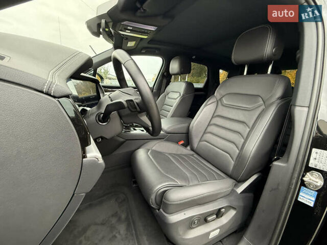 Чорний Фольксваген Туарег, об'ємом двигуна 3 л та пробігом 137 тис. км за 58000 $, фото 38 на Automoto.ua