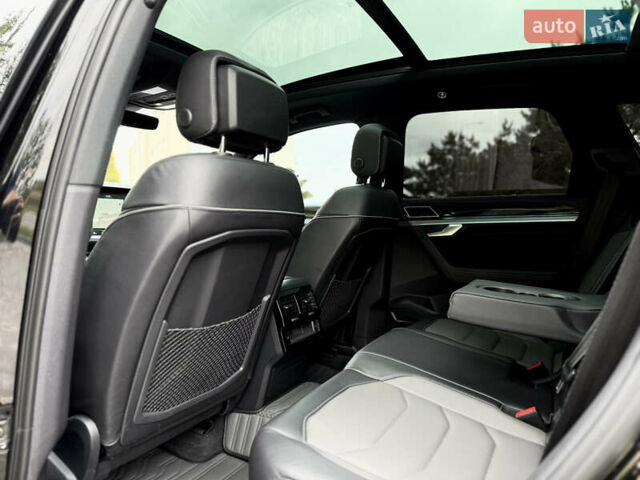 Чорний Фольксваген Туарег, об'ємом двигуна 3 л та пробігом 143 тис. км за 57900 $, фото 93 на Automoto.ua