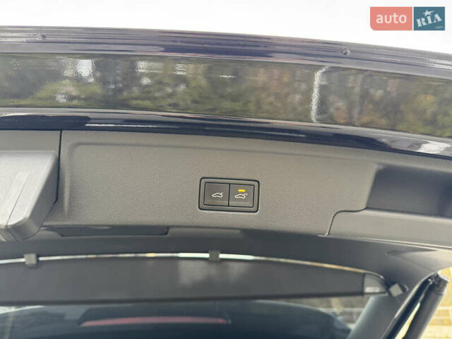 Черный Фольксваген Туарег, объемом двигателя 2.97 л и пробегом 88 тыс. км за 58000 $, фото 15 на Automoto.ua