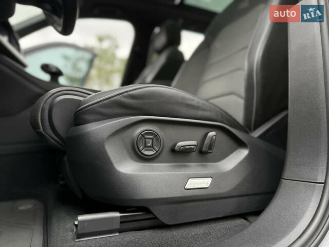 Чорний Фольксваген Туарег, об'ємом двигуна 3 л та пробігом 143 тис. км за 57900 $, фото 47 на Automoto.ua