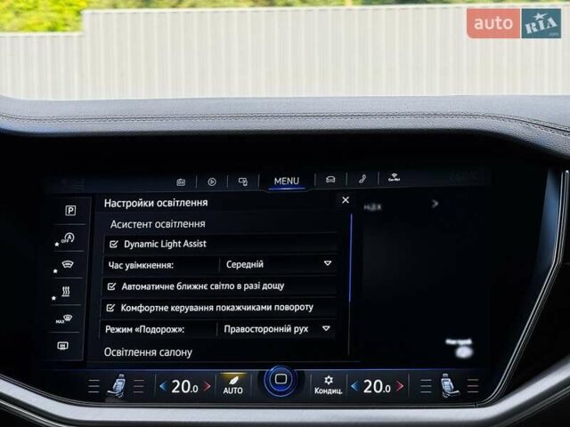 Черный Фольксваген Туарег, объемом двигателя 3 л и пробегом 142 тыс. км за 55999 $, фото 98 на Automoto.ua