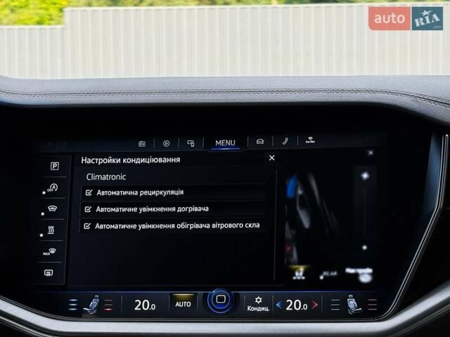 Черный Фольксваген Туарег, объемом двигателя 3 л и пробегом 142 тыс. км за 55999 $, фото 95 на Automoto.ua