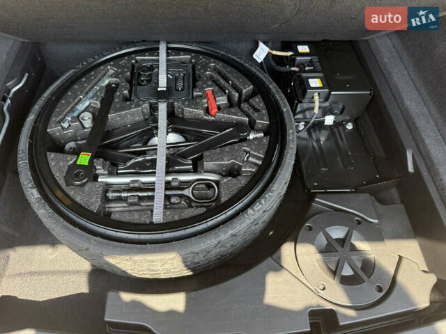 Черный Фольксваген Туарег, объемом двигателя 2.99 л и пробегом 112 тыс. км за 55000 $, фото 7 на Automoto.ua