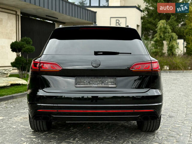 Чорний Фольксваген Туарег, об'ємом двигуна 3 л та пробігом 143 тис. км за 57900 $, фото 26 на Automoto.ua