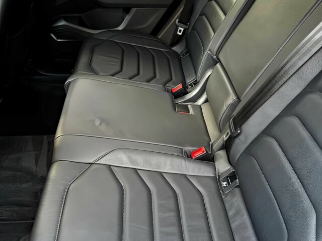 Черный Фольксваген Туарег, объемом двигателя 3 л и пробегом 21 тыс. км за 30000 $, фото 10 на Automoto.ua