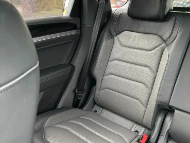 Черный Фольксваген Туарег, объемом двигателя 3 л и пробегом 15 тыс. км за 38900 $, фото 8 на Automoto.ua