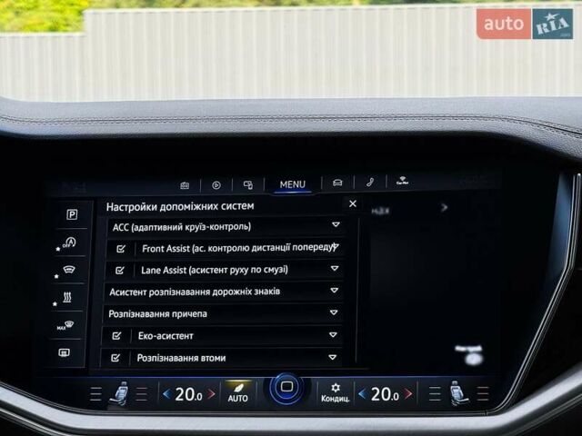 Черный Фольксваген Туарег, объемом двигателя 3 л и пробегом 142 тыс. км за 55999 $, фото 99 на Automoto.ua