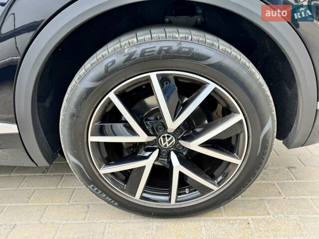 Черный Фольксваген Туарег, объемом двигателя 3 л и пробегом 115 тыс. км за 67000 $, фото 14 на Automoto.ua