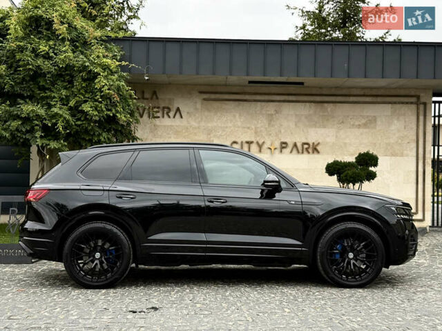 Чорний Фольксваген Туарег, об'ємом двигуна 3 л та пробігом 143 тис. км за 57900 $, фото 35 на Automoto.ua