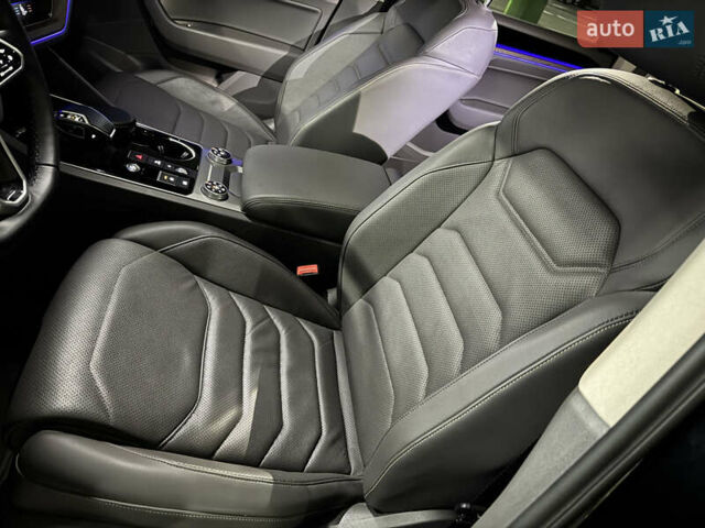 Черный Фольксваген Туарег, объемом двигателя 2.99 л и пробегом 9 тыс. км за 64000 $, фото 29 на Automoto.ua