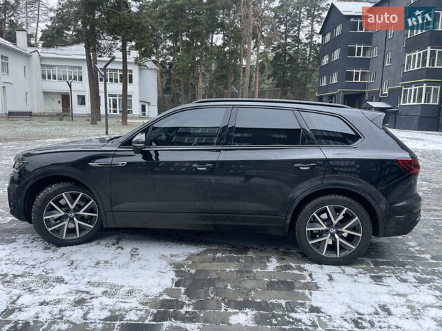 Черный Фольксваген Туарег, объемом двигателя 3 л и пробегом 70 тыс. км за 60000 $, фото 6 на Automoto.ua