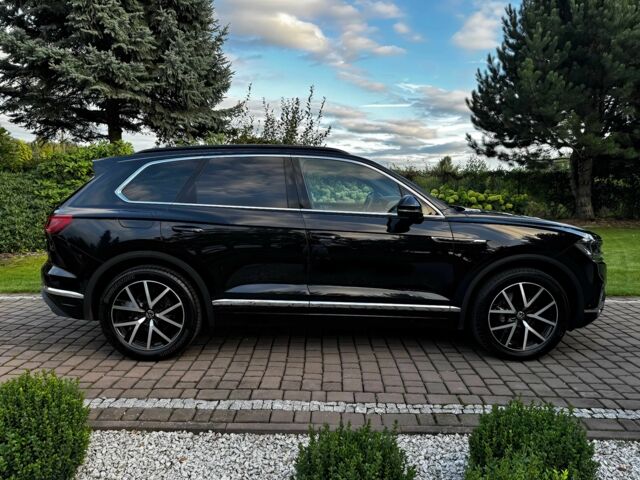 Черный Фольксваген Туарег, объемом двигателя 3 л и пробегом 21 тыс. км за 30000 $, фото 3 на Automoto.ua