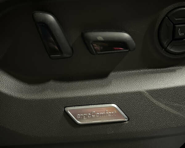 Черный Фольксваген Туарег, объемом двигателя 3 л и пробегом 75 тыс. км за 66500 $, фото 14 на Automoto.ua