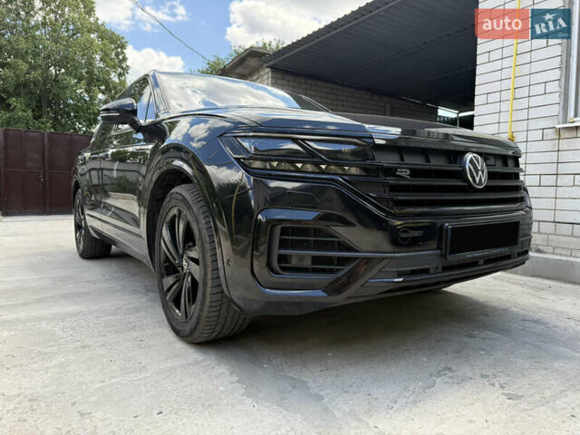 Черный Фольксваген Туарег, объемом двигателя 2.99 л и пробегом 112 тыс. км за 55000 $, фото 1 на Automoto.ua