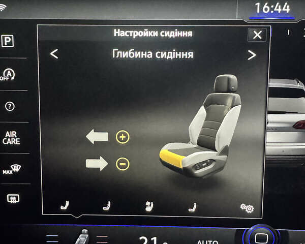 Черный Фольксваген Туарег, объемом двигателя 2.99 л и пробегом 9 тыс. км за 64000 $, фото 24 на Automoto.ua