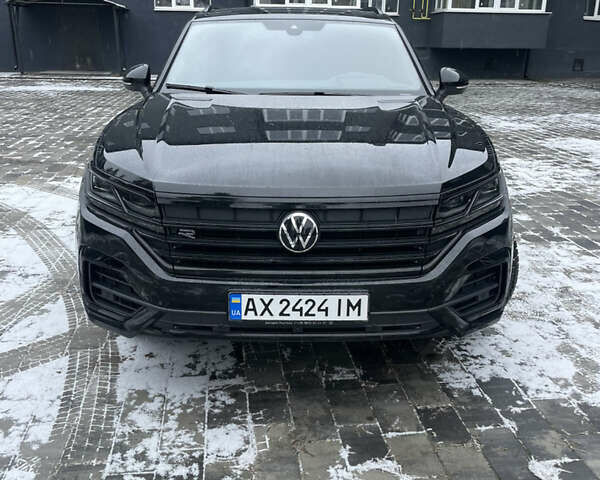 Черный Фольксваген Туарег, объемом двигателя 3 л и пробегом 70 тыс. км за 60000 $, фото 13 на Automoto.ua