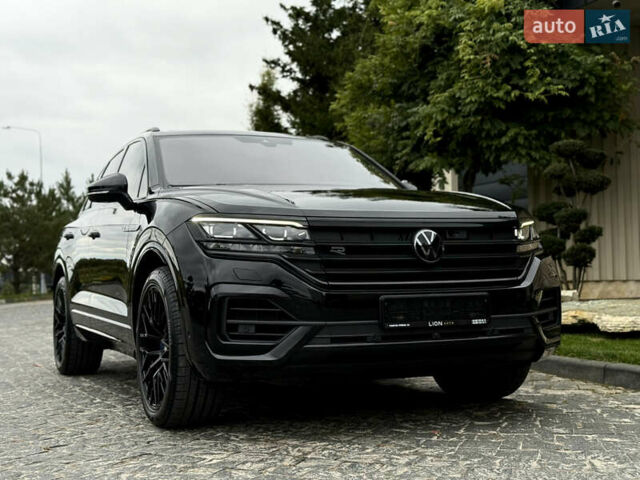 Чорний Фольксваген Туарег, об'ємом двигуна 3 л та пробігом 143 тис. км за 57900 $, фото 34 на Automoto.ua