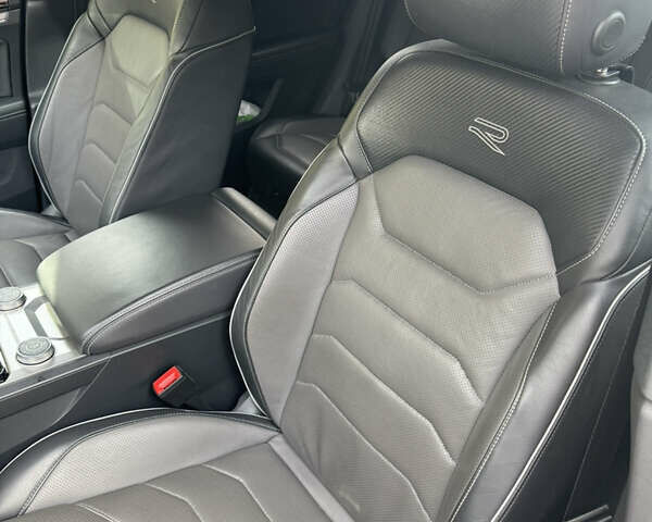 Черный Фольксваген Туарег, объемом двигателя 2.99 л и пробегом 80 тыс. км за 63000 $, фото 7 на Automoto.ua