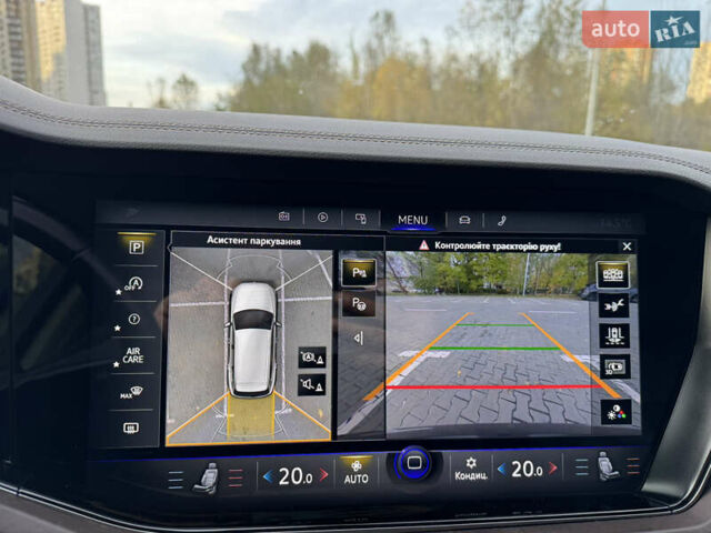 Черный Фольксваген Туарег, объемом двигателя 2.97 л и пробегом 88 тыс. км за 58000 $, фото 9 на Automoto.ua