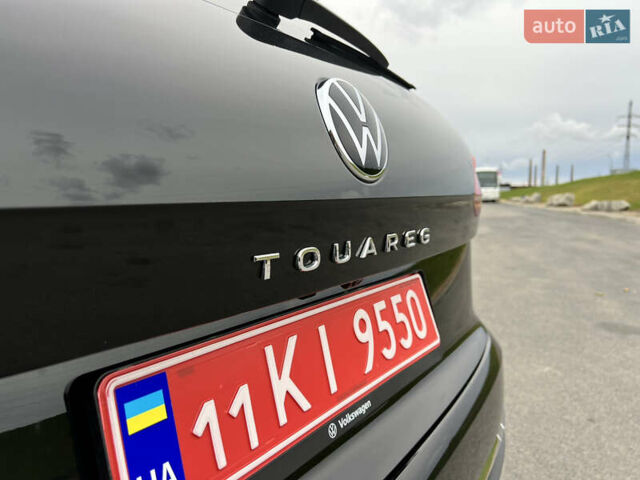 Черный Фольксваген Туарег, объемом двигателя 2.97 л и пробегом 39 тыс. км за 62500 $, фото 13 на Automoto.ua