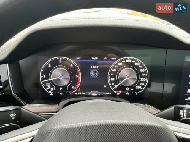 Черный Фольксваген Туарег, объемом двигателя 2.97 л и пробегом 39 тыс. км за 62500 $, фото 30 на Automoto.ua