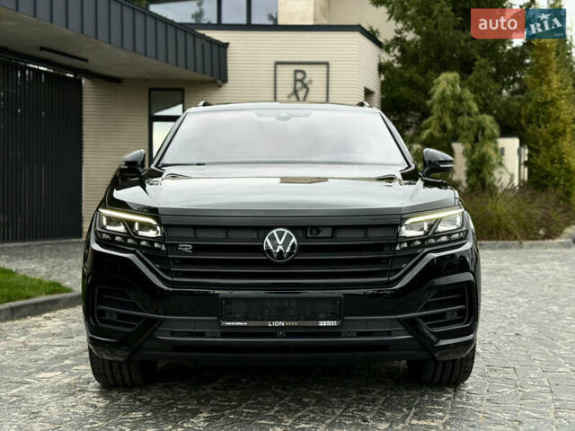 Чорний Фольксваген Туарег, об'ємом двигуна 3 л та пробігом 143 тис. км за 57900 $, фото 4 на Automoto.ua