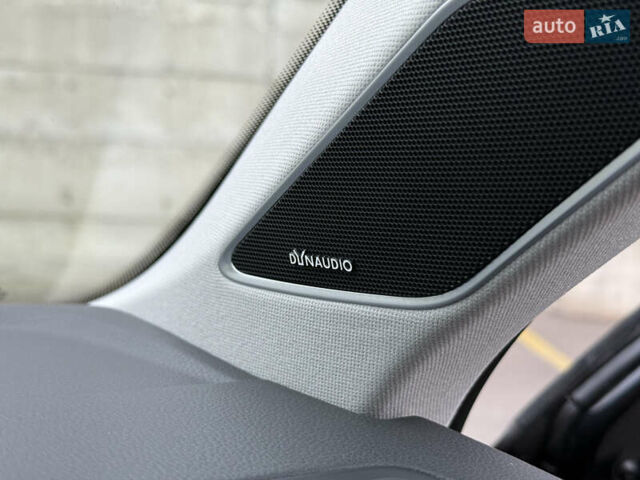 Черный Фольксваген Туарег, объемом двигателя 3 л и пробегом 105 тыс. км за 59500 $, фото 52 на Automoto.ua