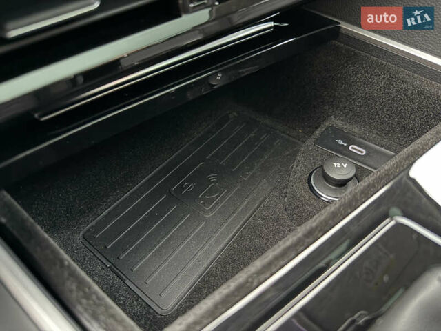 Черный Фольксваген Туарег, объемом двигателя 3 л и пробегом 105 тыс. км за 59500 $, фото 82 на Automoto.ua