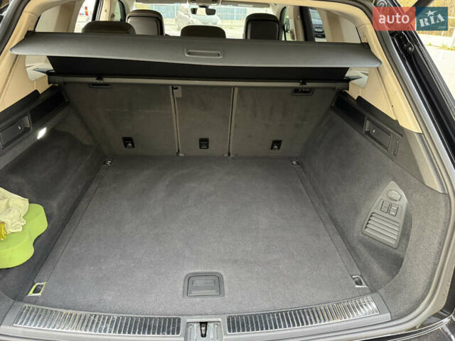 Черный Фольксваген Туарег, объемом двигателя 2.97 л и пробегом 88 тыс. км за 58000 $, фото 14 на Automoto.ua