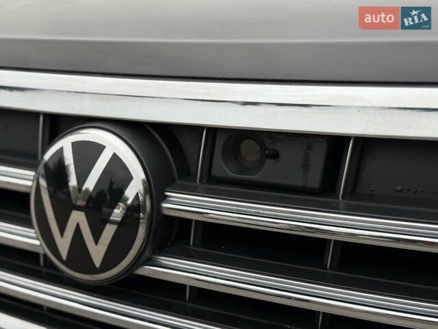 Черный Фольксваген Туарег, объемом двигателя 3 л и пробегом 105 тыс. км за 59500 $, фото 7 на Automoto.ua