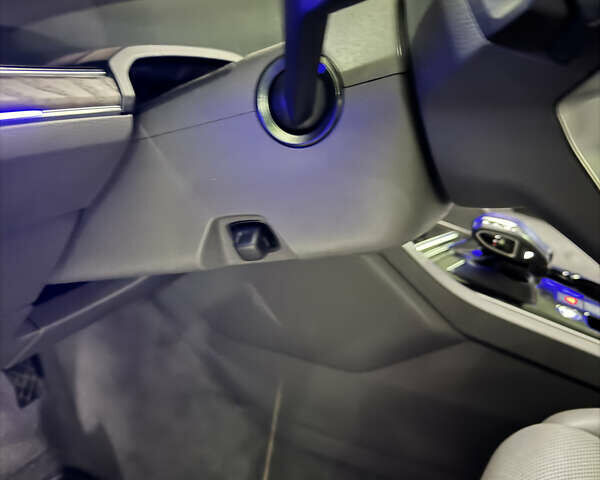 Черный Фольксваген Туарег, объемом двигателя 2.99 л и пробегом 9 тыс. км за 64000 $, фото 49 на Automoto.ua