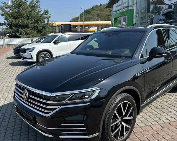 Черный Фольксваген Туарег, объемом двигателя 2.97 л и пробегом 2 тыс. км за 73000 $, фото 17 на Automoto.ua