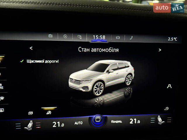 Черный Фольксваген Туарег, объемом двигателя 2.99 л и пробегом 9 тыс. км за 64000 $, фото 59 на Automoto.ua