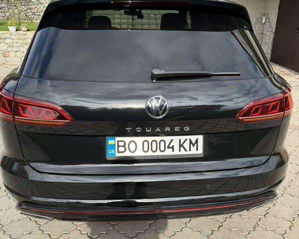 Черный Фольксваген Туарег, объемом двигателя 2.99 л и пробегом 80 тыс. км за 63000 $, фото 3 на Automoto.ua