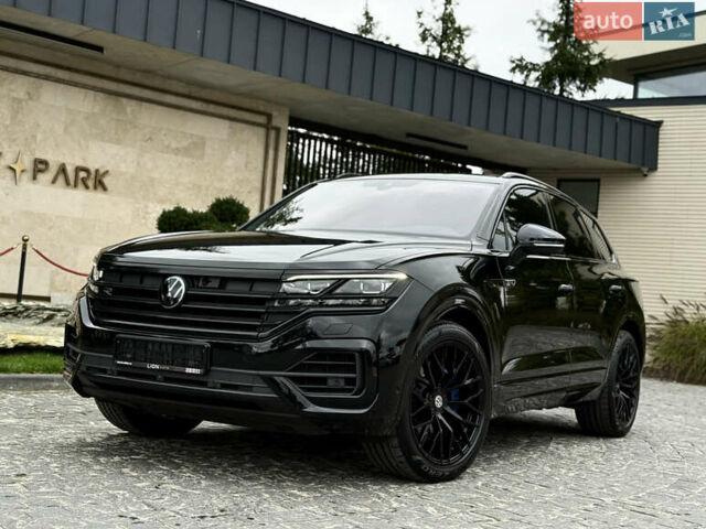 Чорний Фольксваген Туарег, об'ємом двигуна 3 л та пробігом 143 тис. км за 57900 $, фото 8 на Automoto.ua