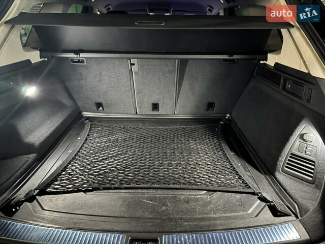 Черный Фольксваген Туарег, объемом двигателя 2.99 л и пробегом 9 тыс. км за 64000 $, фото 32 на Automoto.ua